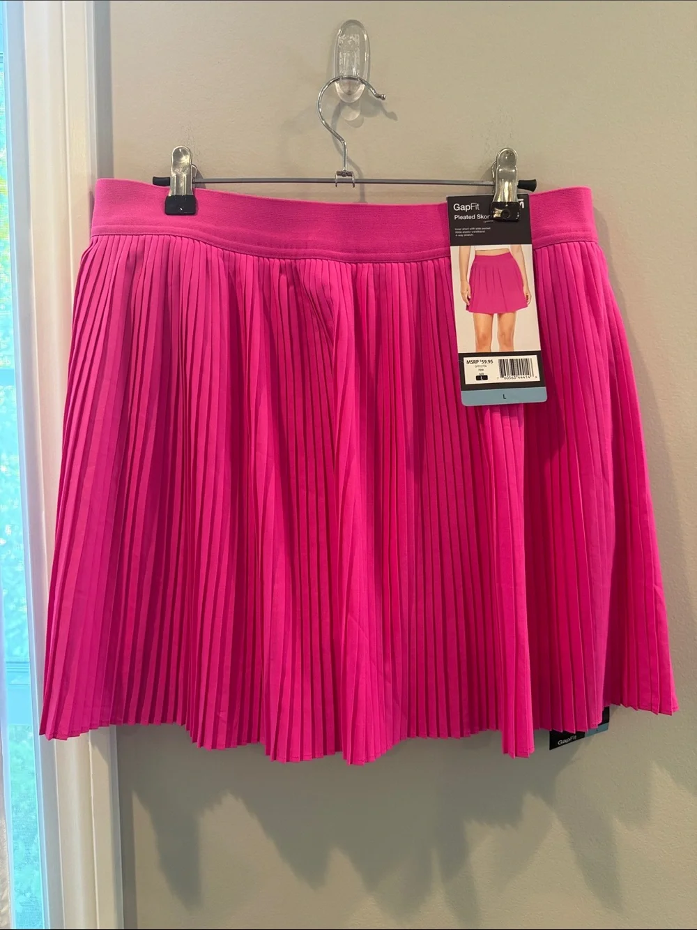 GAP Women's Pleated Skirt skort - Hot Pink shorts underneath